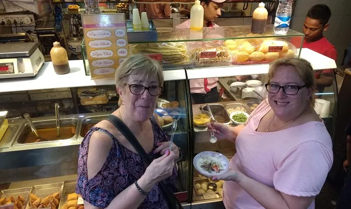 Old Delhi Street Food Tour With Spice Market On Tuk Tuk