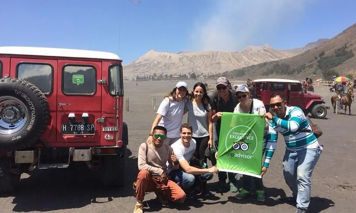 1Day - Bromo Sunrise Tour via Malang (Sharing or Private Jeep)