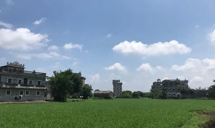 Kaiping Diaolou 2-Day Private Tour from Guangzhou