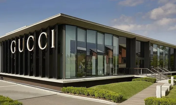 Private Shopping Tour in Tuscany: The Mall