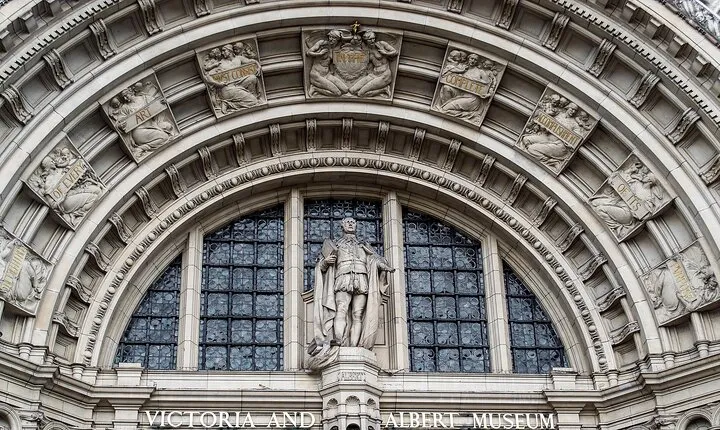 Victoria and Albert Museum Private Tour