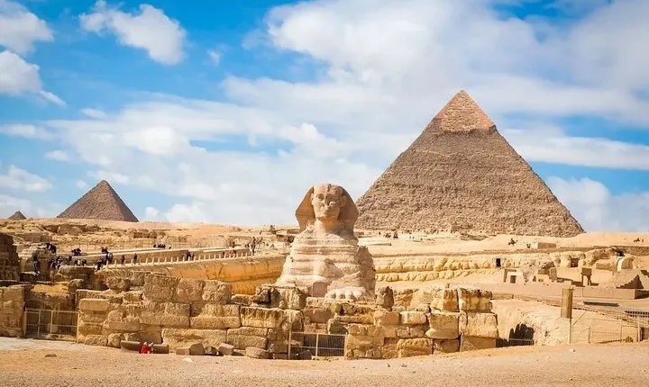 Cairo + Pyramids of Giza in one day
