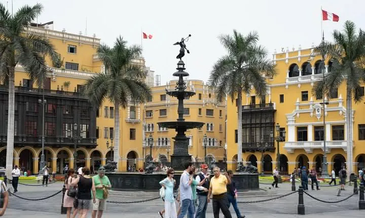 Lima Half-Day City Walking Tour (Small Groups)