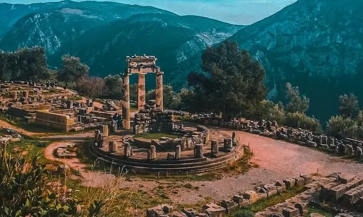 Delphi Full Day 10 Hours Private Tour.