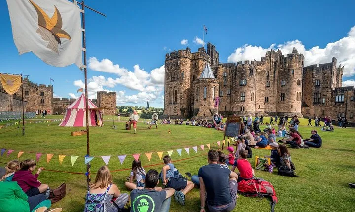 Edinburgh: Alnwick Castle & The Borders Hogwarts Filming Location