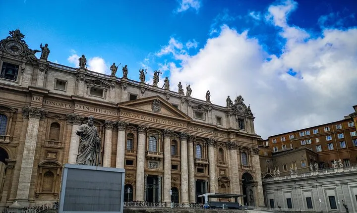 Fast Access Vatican, Sistine Chapel and Basilica Guided Tour