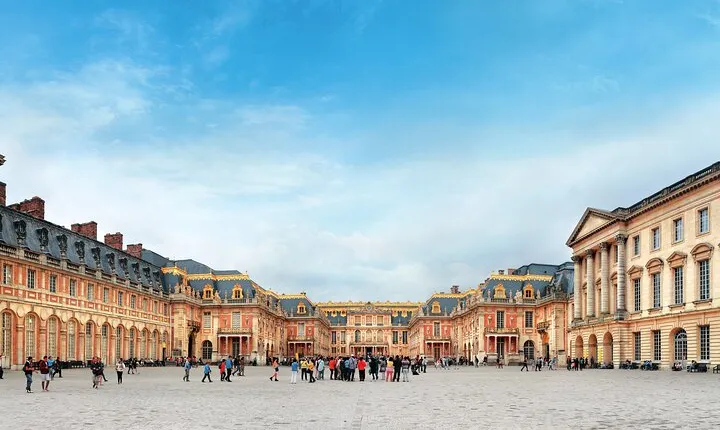 Versailles & The Louvre: A Perfect One-Day Combo
