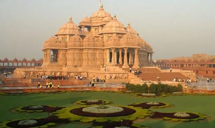 Private Tour: Akshardham Temple and Spiritual Sites of Old Delhi