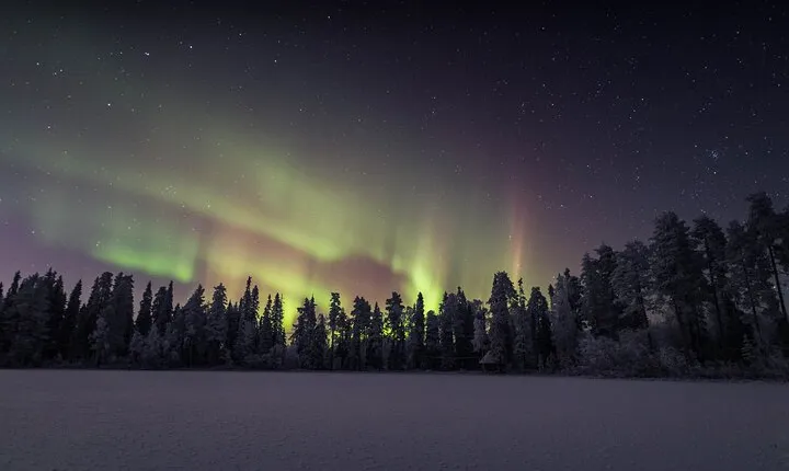 Arctic lake Aurora Hunt, in a cozy Lappish Tipi