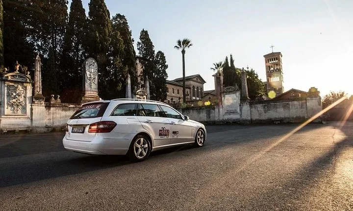 The Rome you don't know - Taxi city tour