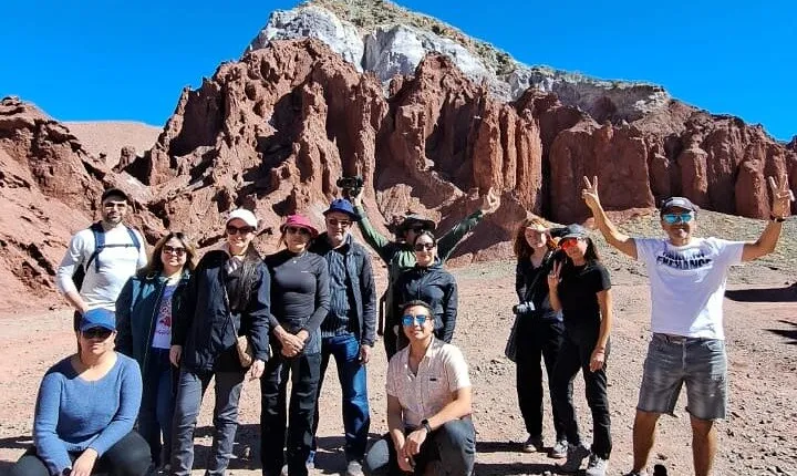 6-hour tour to Valle del Arcoíris