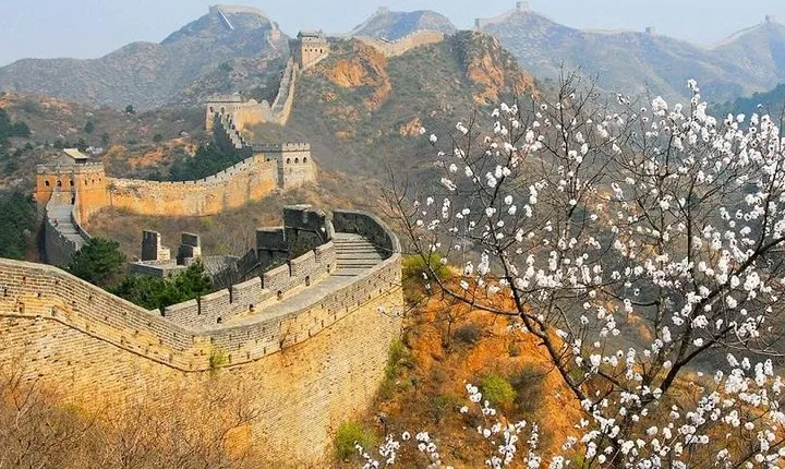 Adventure and Discover Jinshanling Great Wall Hiking Tours