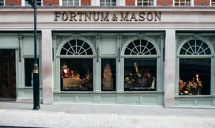 Taste London: Cheese Tasting & Walking Tour