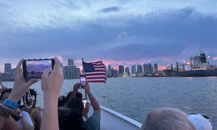 Miami Sunset Cocktail Cruise and a Drink
