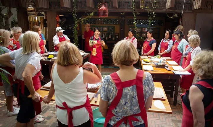 Cooking class with market visit