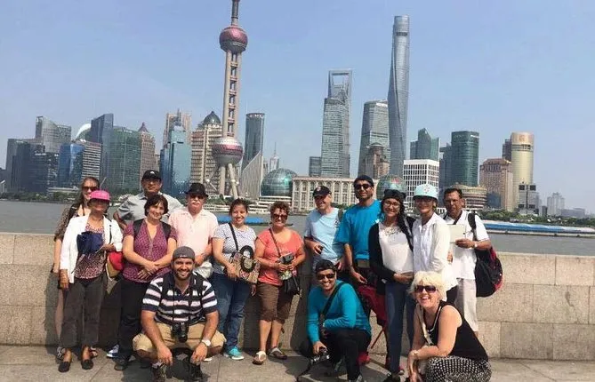 Full-view Shanghai City Sightseeing Including Lunch