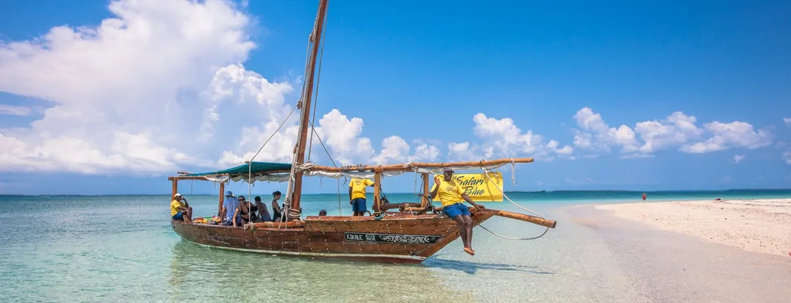 Zanzibar Safari Blue boat tour