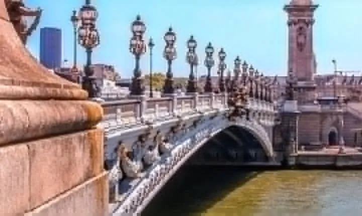 Fall In Love With Paris: Private Half-Day Highlights Tour