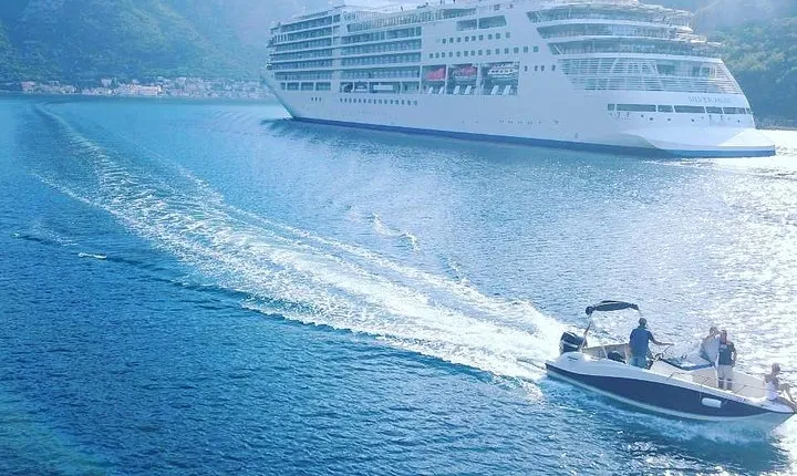 4h Private Tour: Explore Kotor bay & enjoy in Blue Cave and Beach