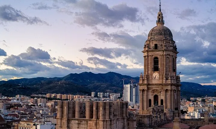 Granada Historic Discovery Private Tour: Alhambra to Albaicín