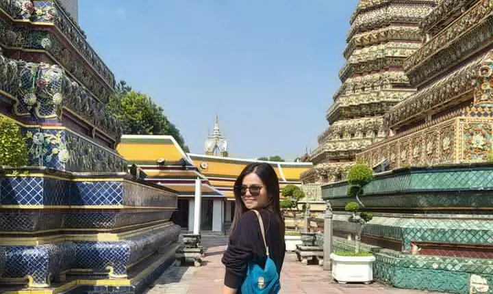 Visit Wat Pho and Wat Arun with Local Expert