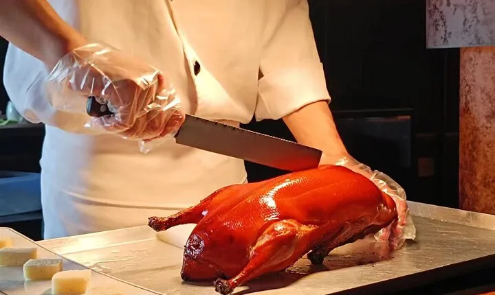 Beijing Roast Duck Dining & Acrobatic Show w/ Transfer