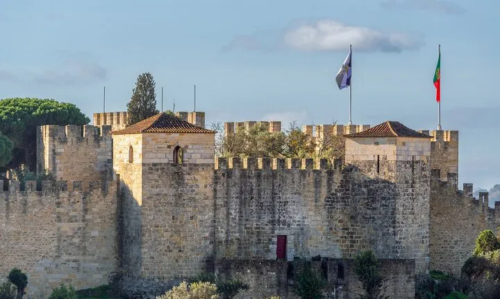 Lisbon: Sao Jorge Castle Entry Ticket & Audio Guide