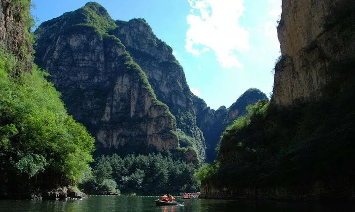 Longqing Gorge Self- Guide Day Trip with English Speaking Driver Service