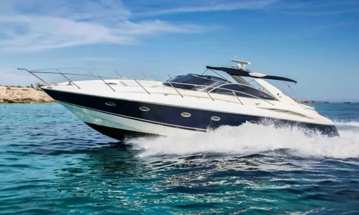 Luxury Yacht Rental Sunseeker Camargue 55 in Barcelona