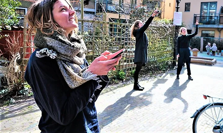 Discover The Hague's scenic courtyards in an Outside Escape game!