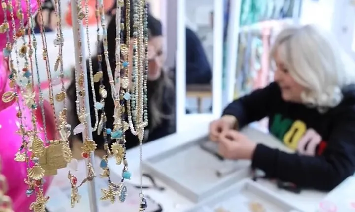 Workshop for creating personalized jewelry in Paris