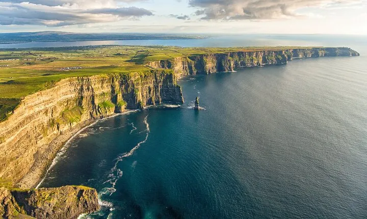Private Luxury VIP Chauffeured Cliffs of Moher Tour from Dublin