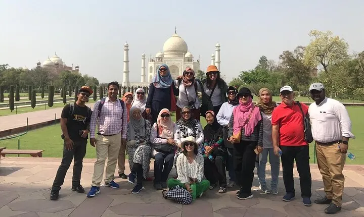 From Delhi : Same Day Taj Mahal Tour With 5 * Lunch