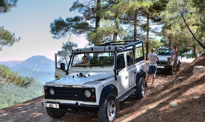 Jeep Safari Private Nature and village Tour