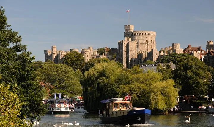 Stonehenge & Windsor Tours from London or Southampton