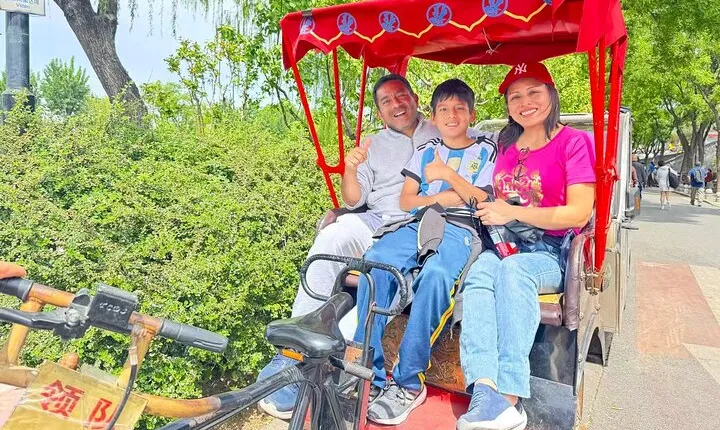 Beijing Half Day: Old Hutong Rickshaw Tour with Peking Duck Lunch