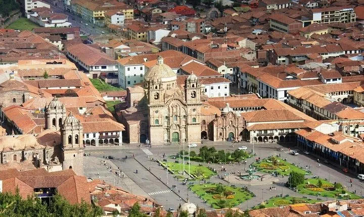 Best of Cusco: City Tour with Sacsayhuamán & Local Insights
