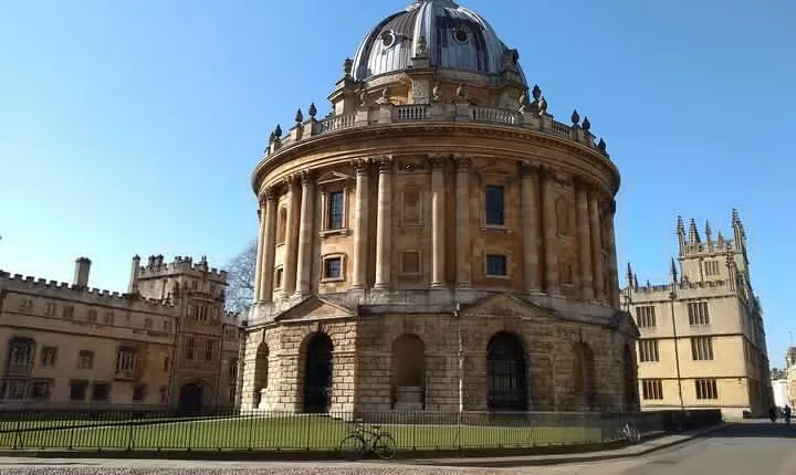 Private Tour from London Windsor Oxford Cotswold including passes