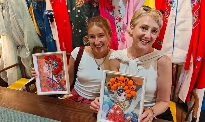 1.5-Hour Peking Opera Craft Workshop in Beijing