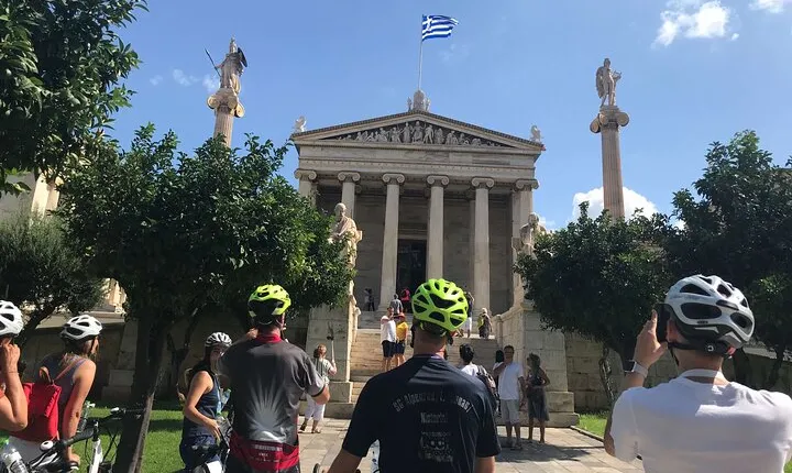 Electric Bike discover of Old and New Athens with Street Food