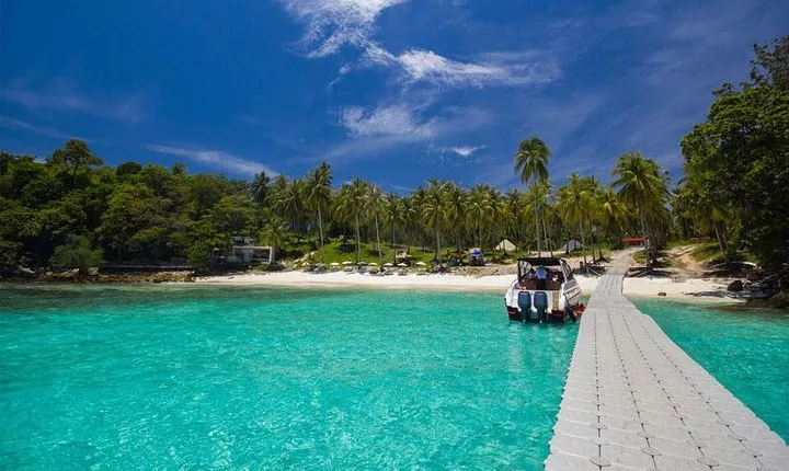Raya Island Tour