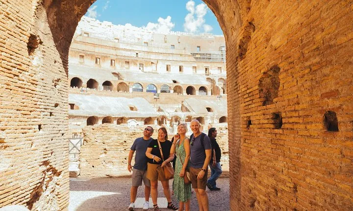 Semi-Private First Entry Colosseum Arena & Roman Forum