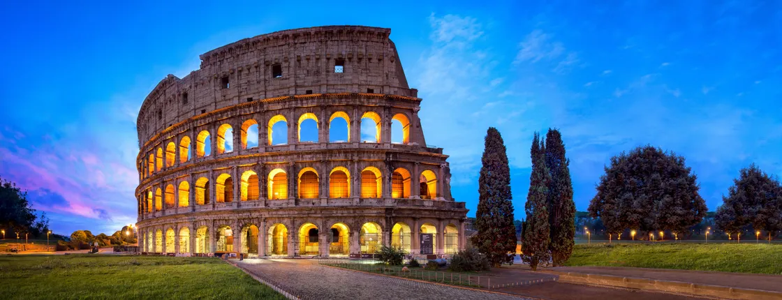 VIP Colosseum at night tour with Underground and Arena Floor
