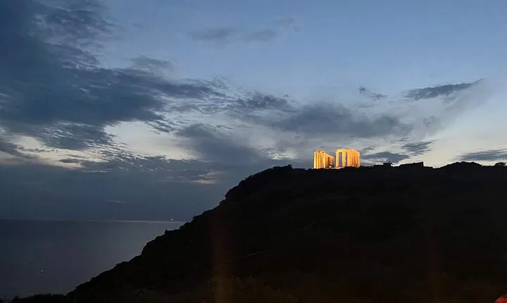 Sunset on Poseidon Temple Private Tour