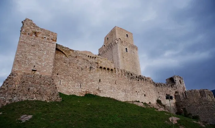 La Spezia: A Deep Dive into History, Culture, and Cuisine