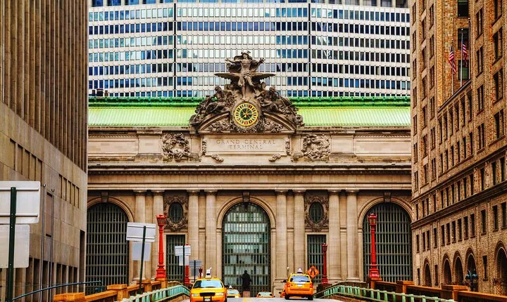 Grand Central Terminal Private Walking Tour with Transport 