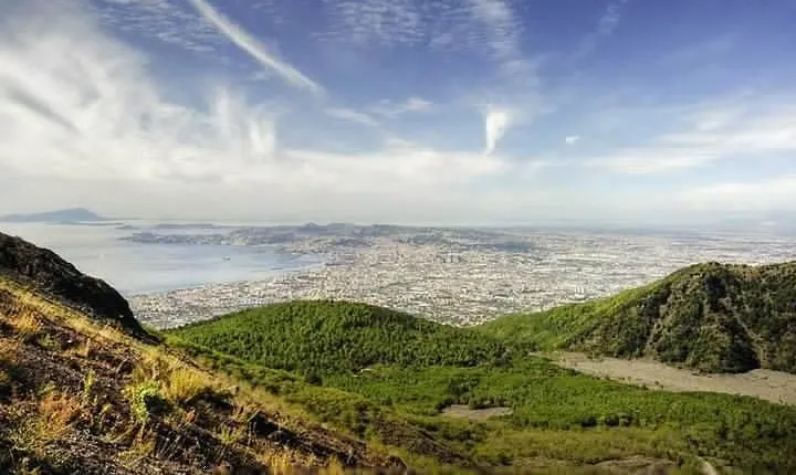 Pompeii, Vesuvius and Sorrento Tour