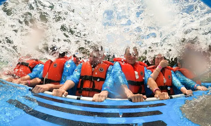Niagara Falls Canada Open-Top (Wet) Jet Boat Tour