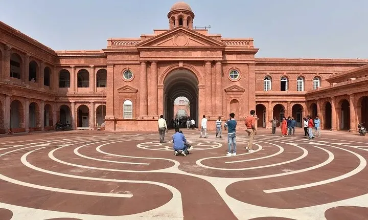 Half-Day Private Heritage Tour of Old Amritsar with Golden Temple