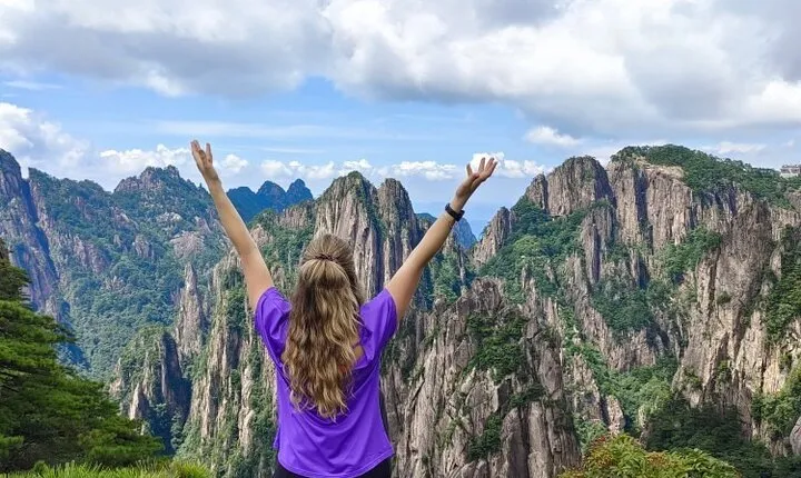 1-Day Mt. Huangshan Tour with Optional Hongcun & Xidi Village